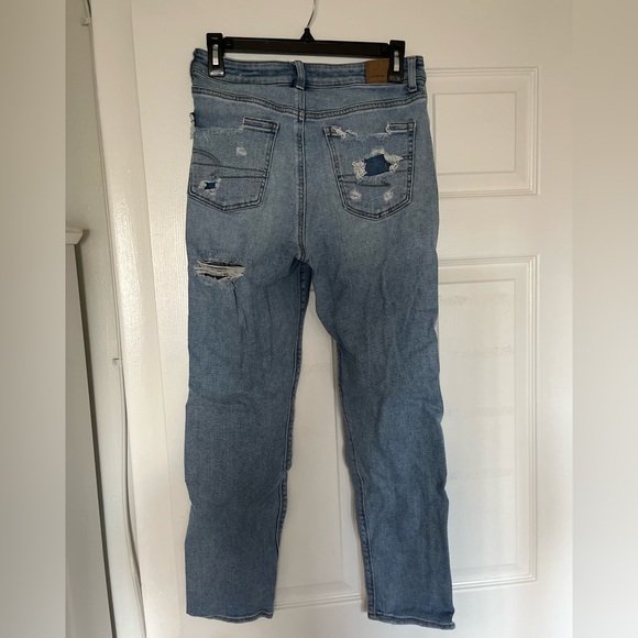 American Eagle Next Level Stretch Mom Jean - Picture 3 of 3